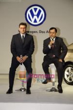 at new Volkswagen car launch in Taj Land_s End on 29th March 2011 (5).JPG